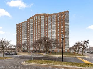 250 E Harbortown Dr APT 702, Detroit, MI