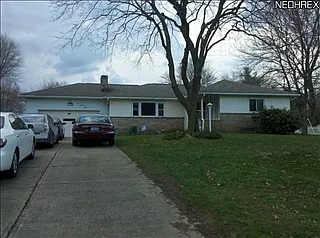 1098 Oak Tree Rd photo 1