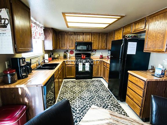 3rd image of 3879 Catamaran Cir