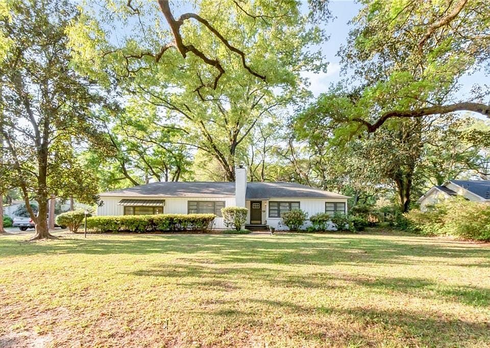 1st image of 3905 Skyland Cir N