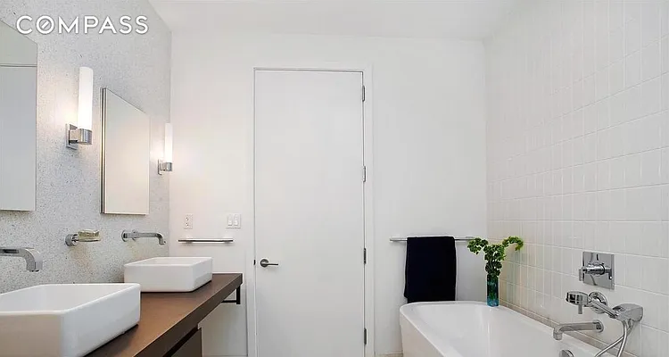 Rented by Compass | media 13