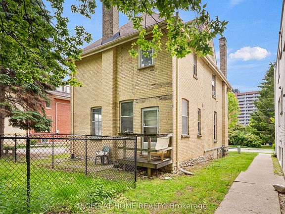 5th image of 202 Sydenham St