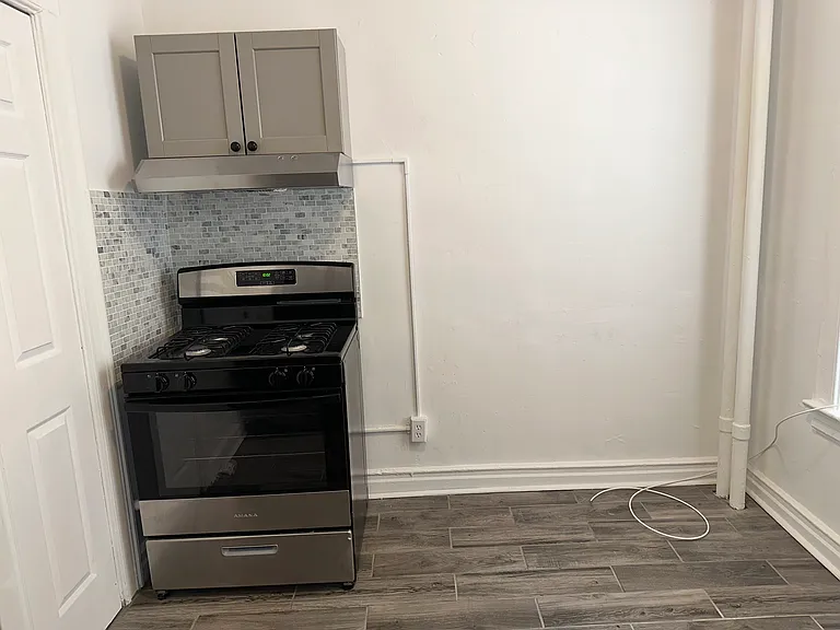 804 Avenue C #15 — Photo 6