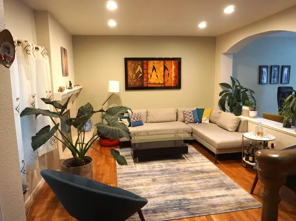 456 Mountain Laurel Ct, Mountain View, CA 94043