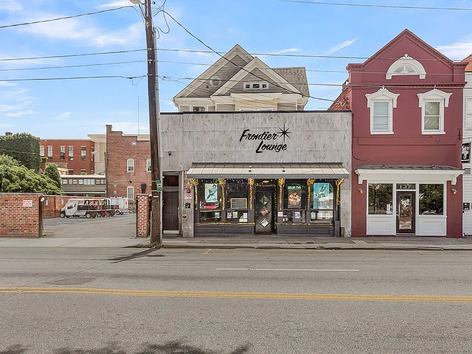 137 Calhoun St