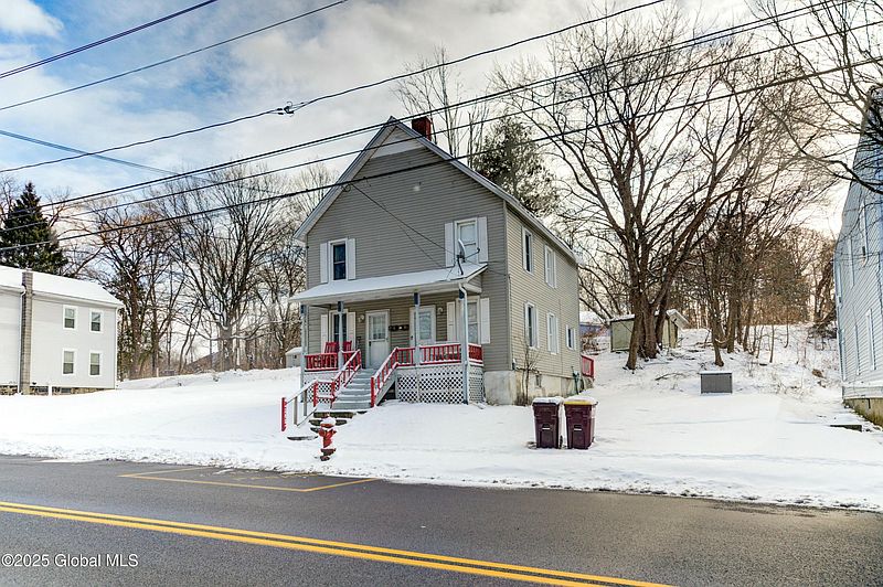 2nd image of 38-40 Malta Avenue