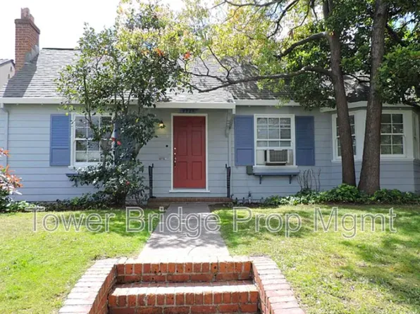 4424 T St, Sacramento, CA 95819