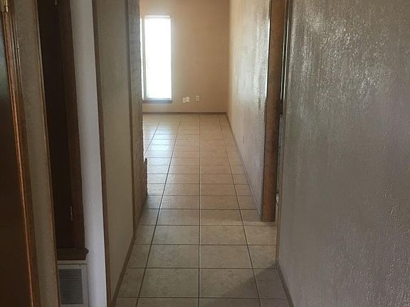 2nd image of 6910 Estacado Ln