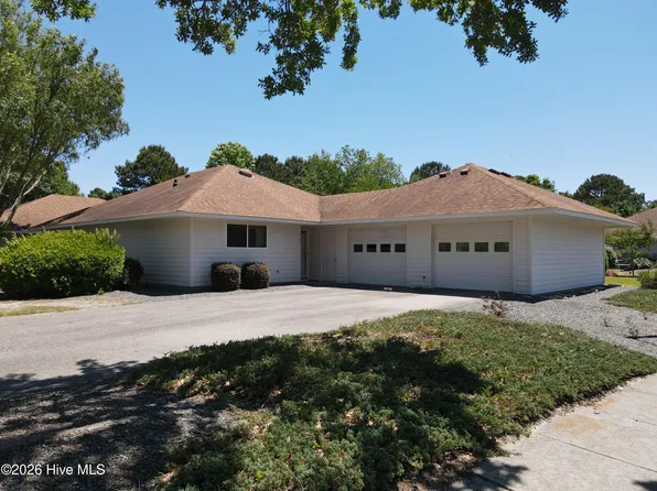928 Summerlin Falls Court, Wilmington, NC 28412