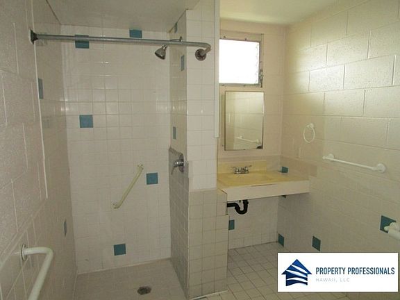 5th image of 1644 Kilauea Ave #1
