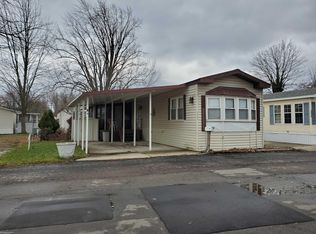 24340 Belfast St, Harrison Township, MI 48045