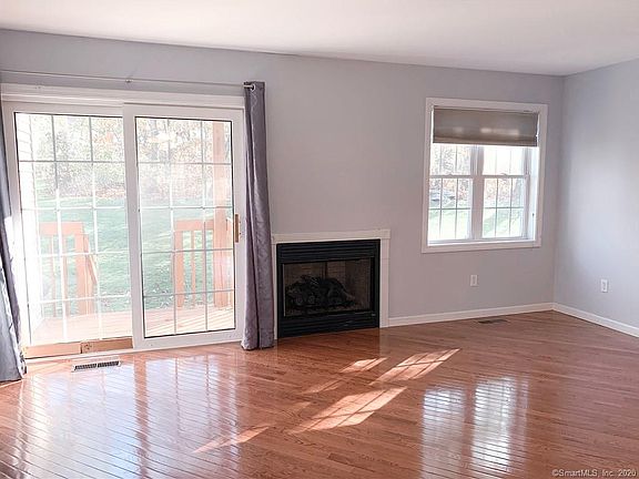 3rd image of 73 Marjorie Ln #73