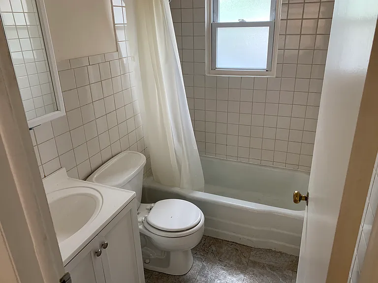 515 W Front St #6 — Photo 3