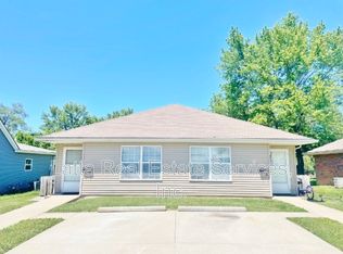 304 W Broadway St #B, Higginsville, MO 64037