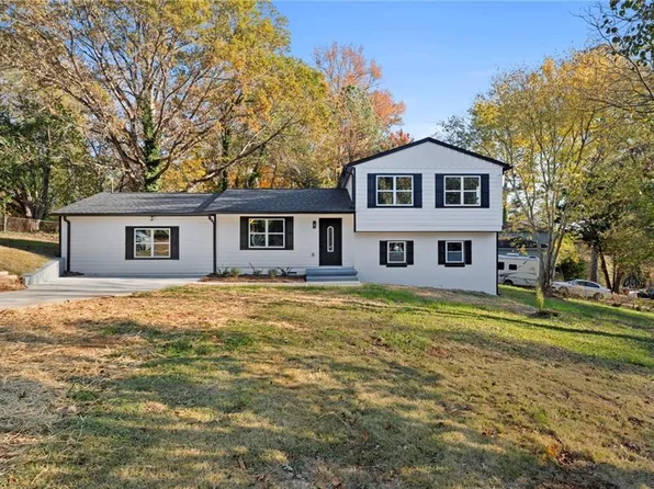 729 Daytona Ct, Forest Park, GA 30297