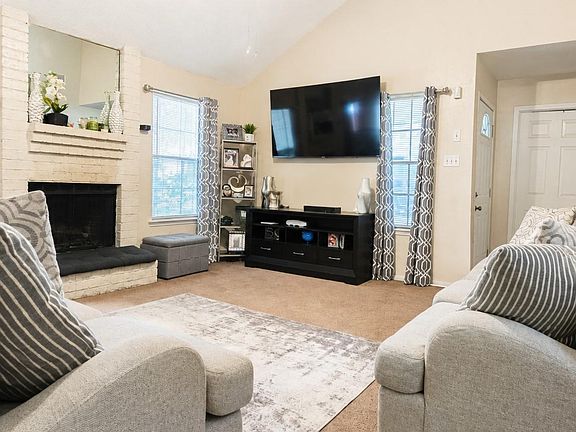 3rd image of 11655 Gullwood Dr