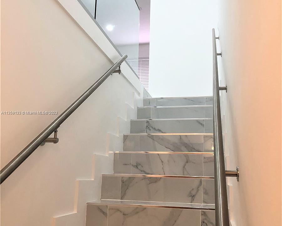 1st image of 8033 Lake Dr APT 203