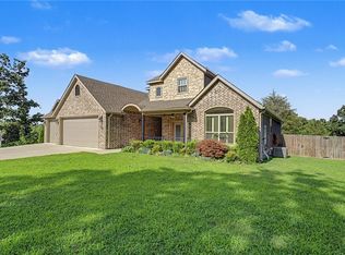 33 Ledbetter Ln, Bella Vista, AR 72715