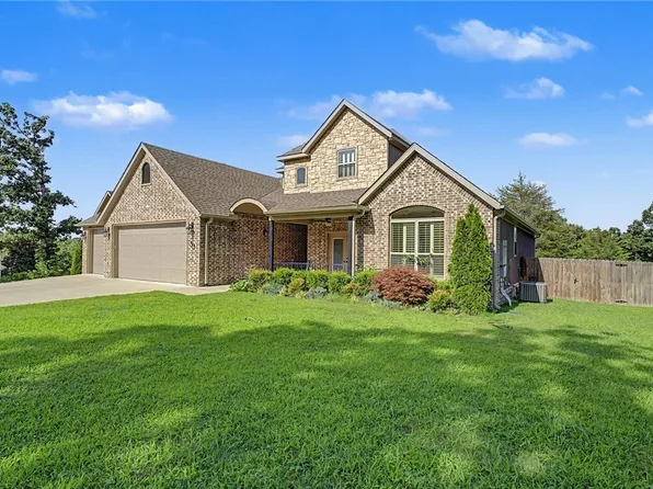 33 Ledbetter Ln, Bella Vista, AR 72715