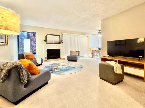 1033 Shell Blvd APT 8, Foster City, CA 94404