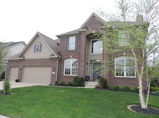 1395 Fir Ln, Avon, IN 46123