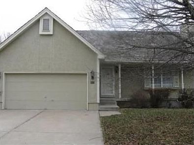 1st image of 507 NE Timbercreek Dr