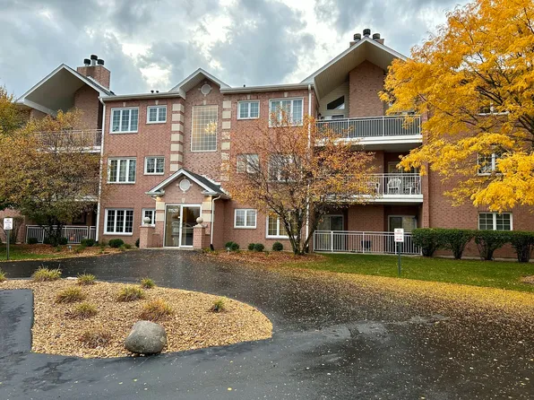 11525 Settlers Pond Way #7-2B, Orland Park, IL 60467