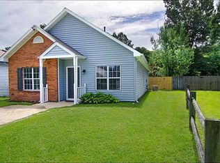 324 Pear Ridge Cir, Newport News, VA 23602