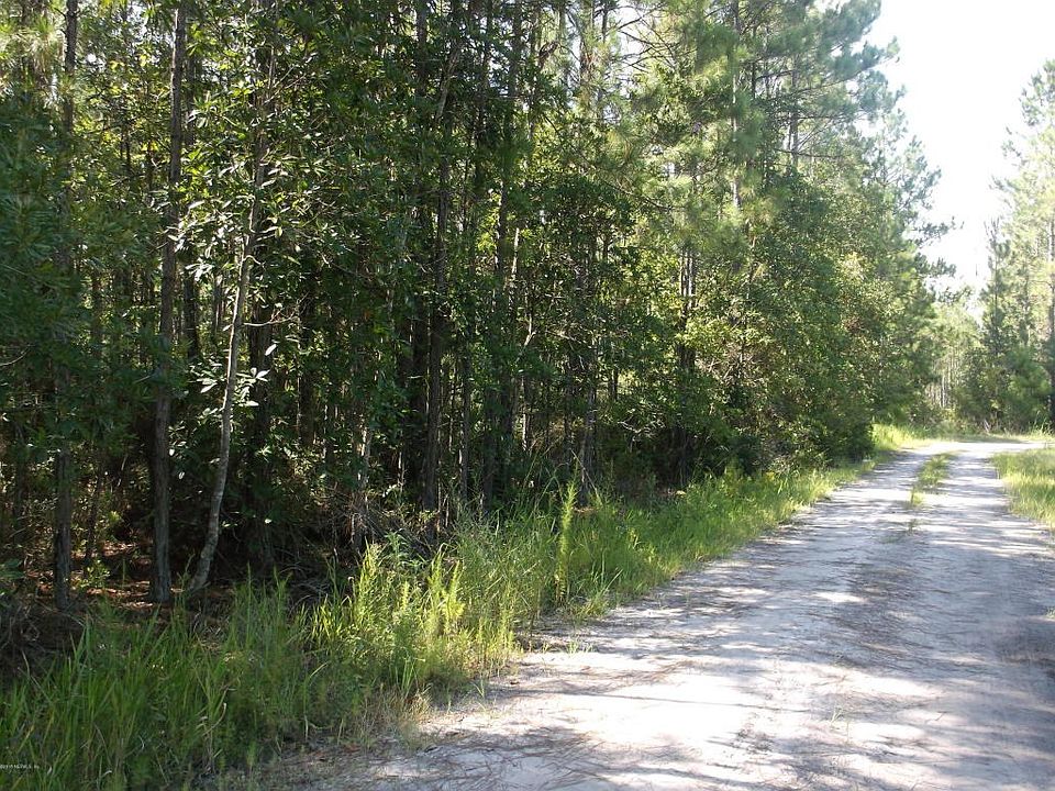 Looking north from the SE corner