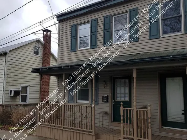 58 Carbon St, Pine Grove, PA 17963