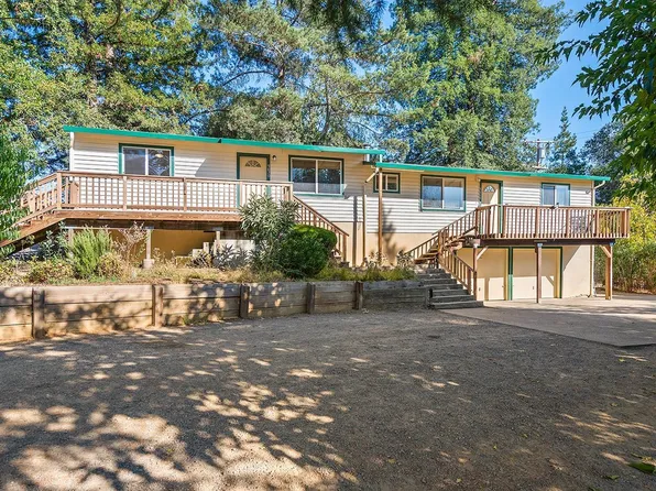 5670 Maryannis Drive, Santa Rosa, CA 95401