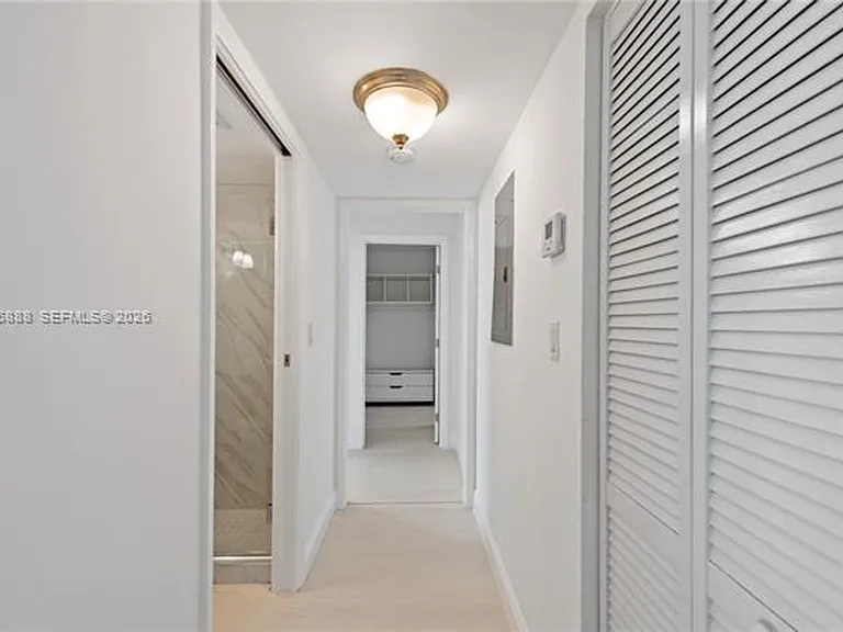 1621 Collins Avenue Cu #908 — Photo 25