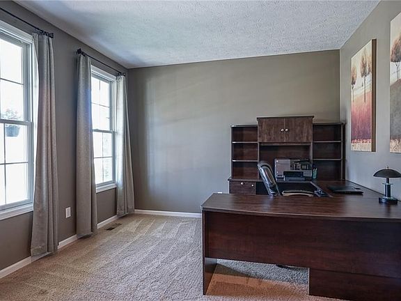2nd image of 16649 Holly Oak Dr