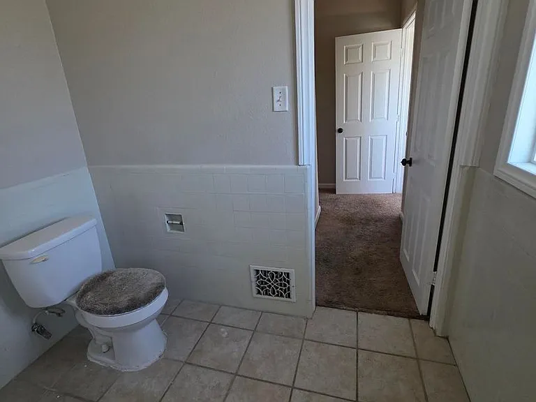 2641 N Arrowhead Ave — Photo 35
