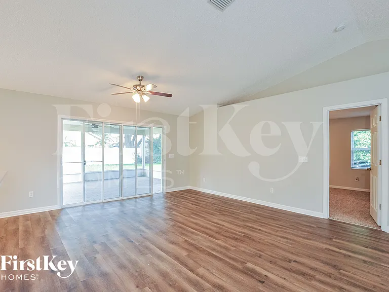 8 Wild Oak Pl — Photo 4
