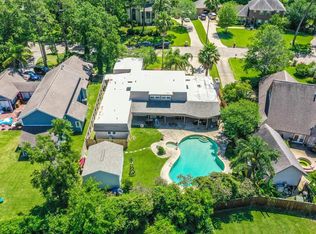 3018 Bayou Dr, La Porte, TX 77571