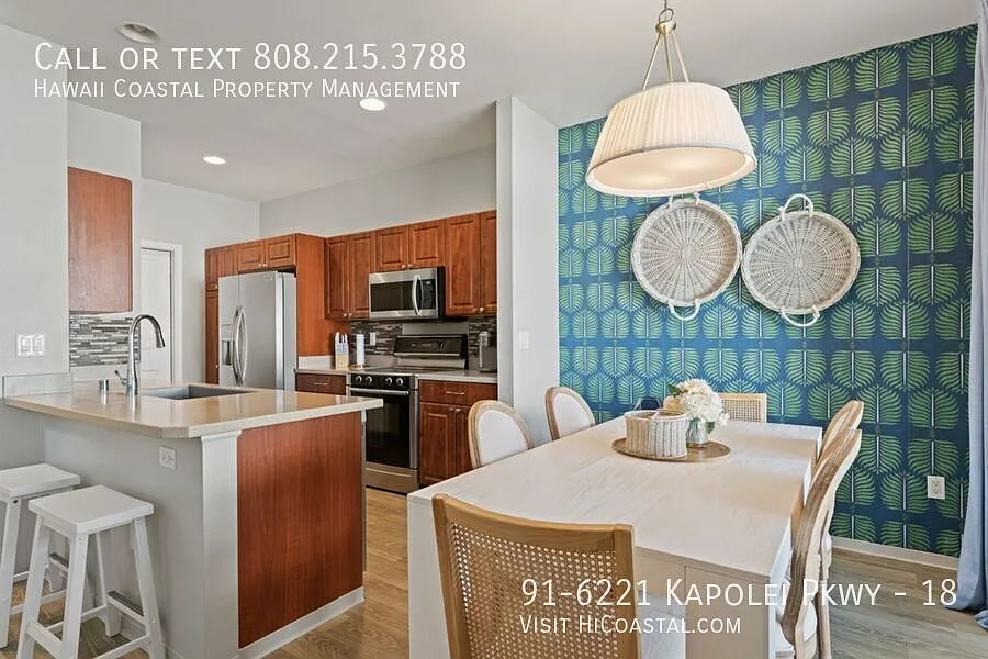 Resort Living | Water Sports | Golf | Modern Decor — Photo 1