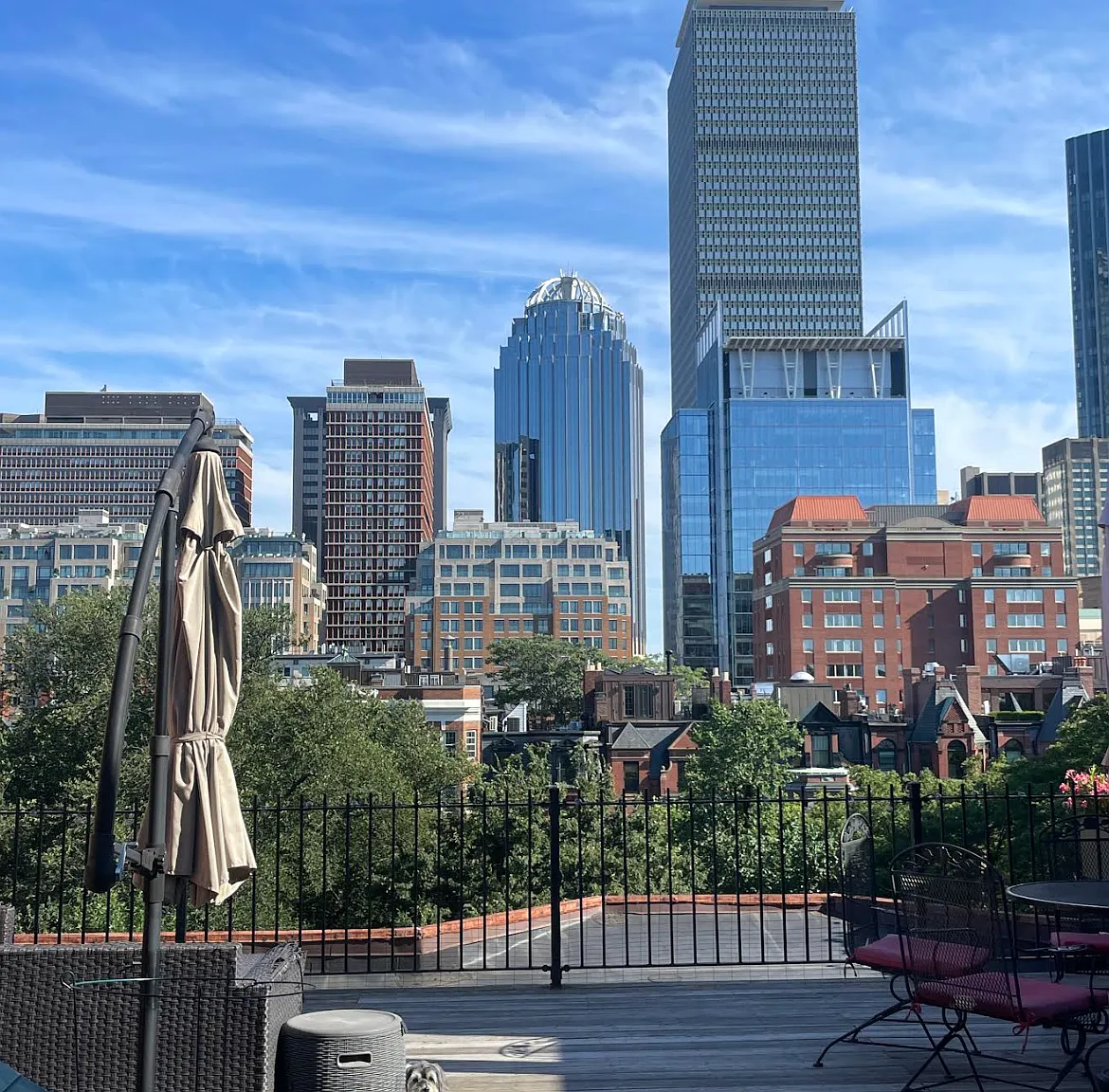 2 bed, 700 sqft, $4,000 — Photo 2