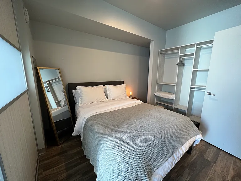 1929 Columbia St #503 — Photo 8