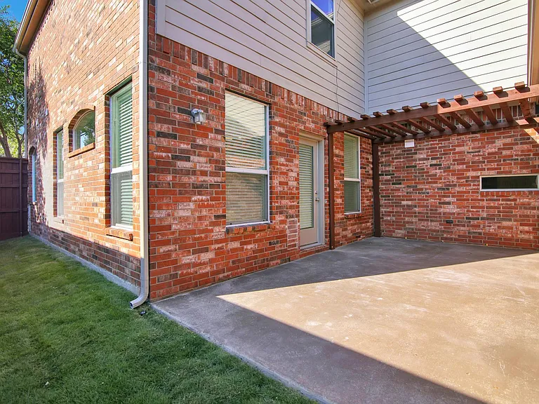 1615 Bryce Canyon Ln — Photo 51