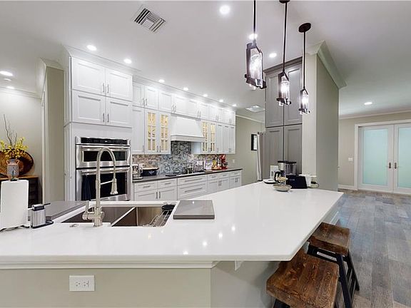 5th image of 7490 Monarch Ln