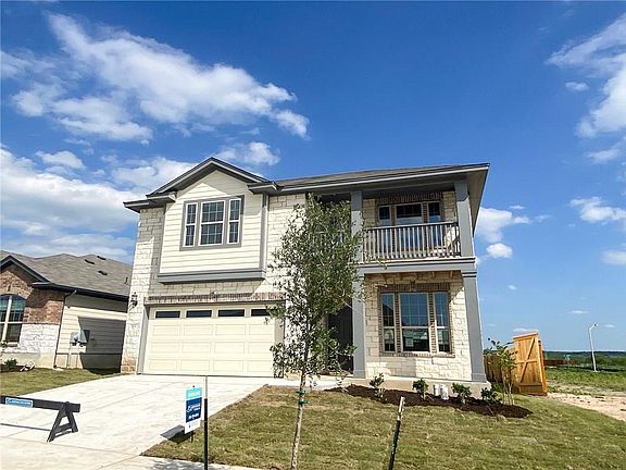 3rd image of 213 Gray Wolf Dr