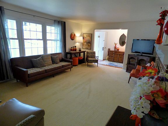4th image of 3015 Kingsley Dr
