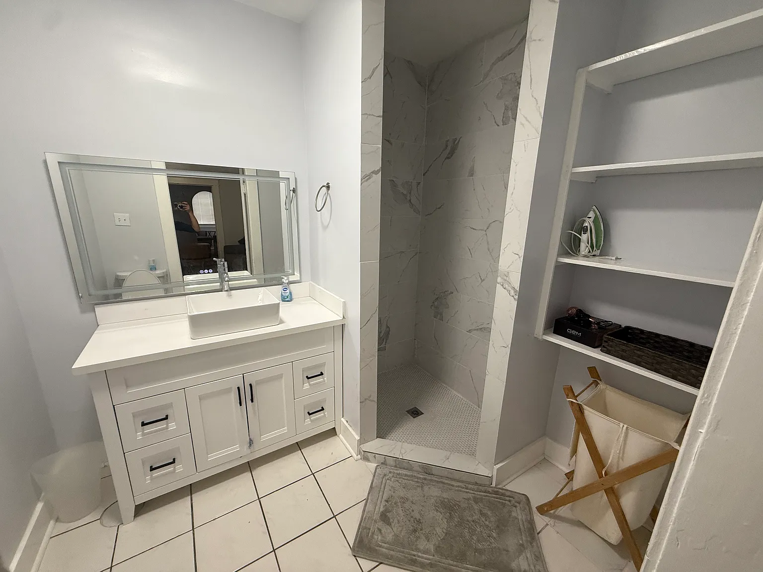 4 bed, 2000 sqft, $3,000 — Photo 2