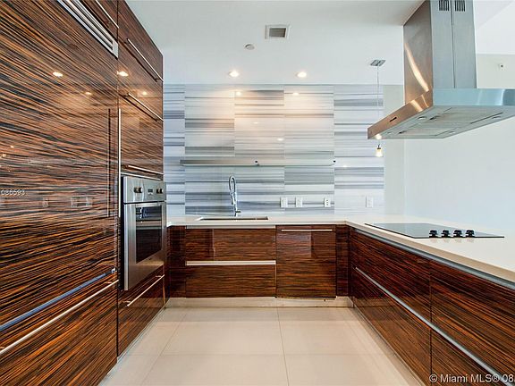 4th image of 1100 Biscayne Blvd Unit 2603