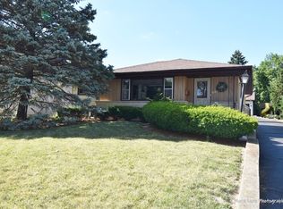 338 E Taylor Rd, Lombard, IL 60148
