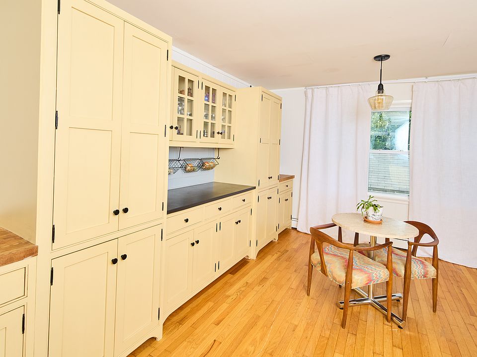 1st image of 38 Miller Hill Rd