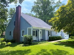 38 W Cross Rd, New Canaan, CT 06840