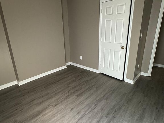 3rd image of 126 Valencia St APT 1