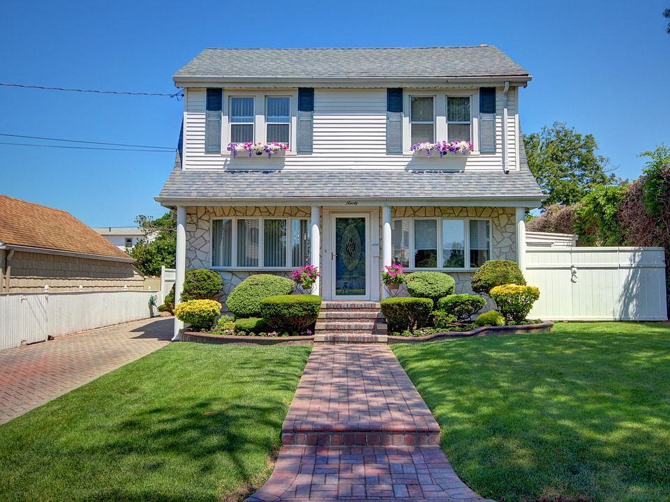 1st image of 90 San Juan Ave